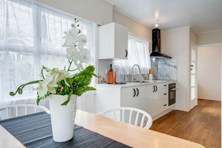 21 Idlewild Avenue Mangere_11