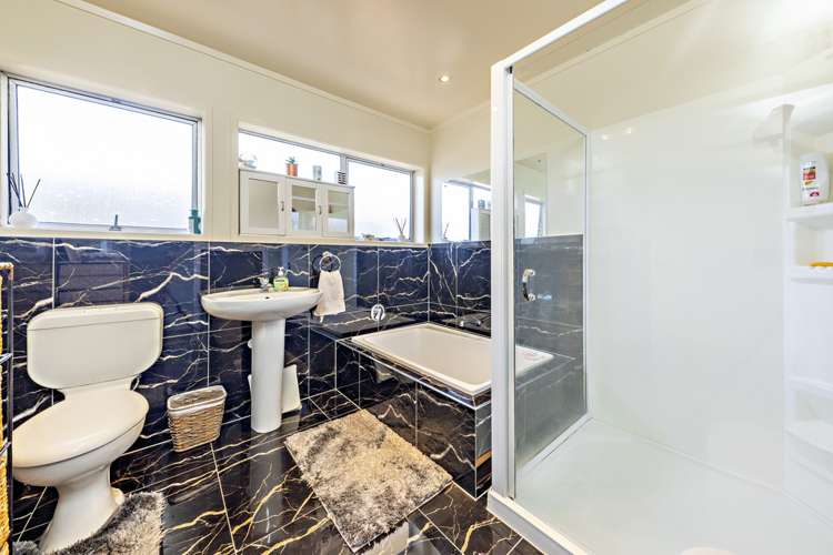 175 Mahia Road Wattle Downs_8