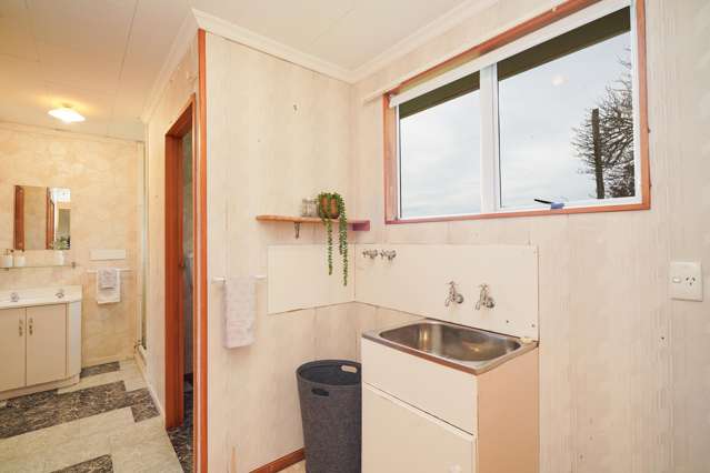 229 Pomona Road East Makarewa_4