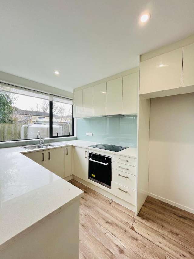 3/31 Kenderdine Road 10695_2
