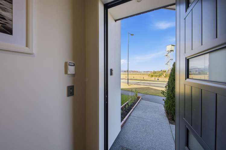 42 Manakura Street_3