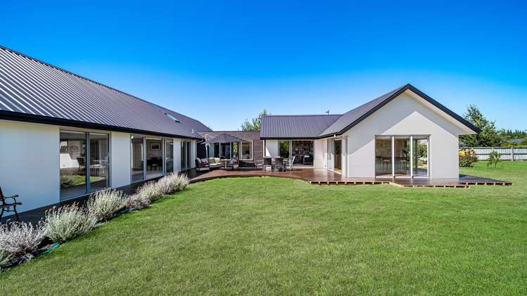 19 Rossington Drive West Melton_38