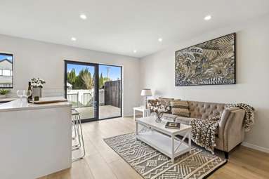 647 Te Atatu Road_1