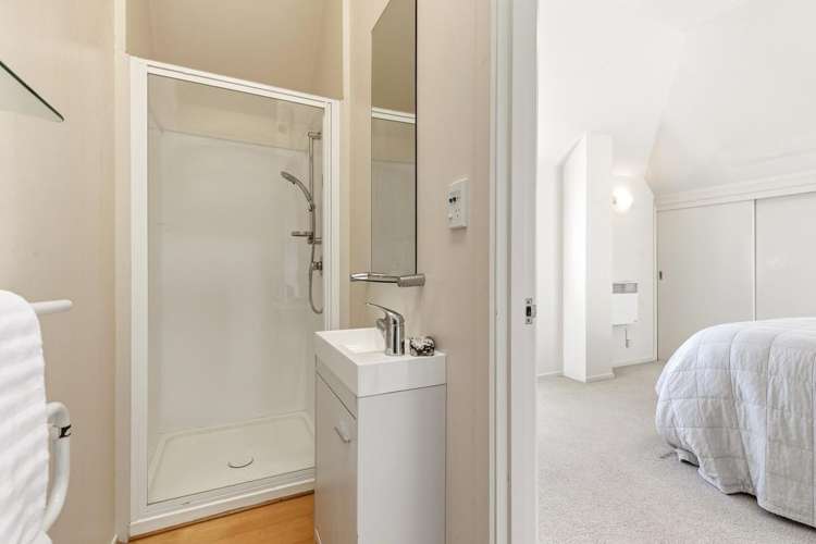 D/2 Hatton Street Karori_9