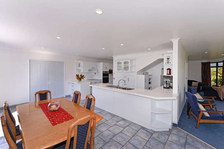 18 Mary Ann Muller Crescent Stoke_13