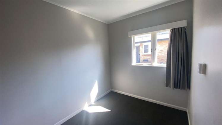 84 Clyde Street Hamilton East_7