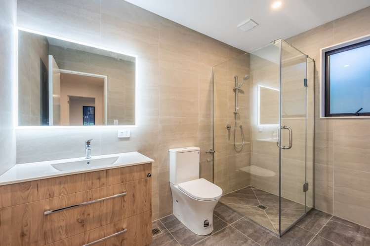 22/24 A&B Arataki Views Way Glen Eden_26