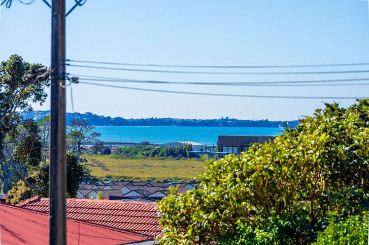 1 Fowey Avenue Te Atatu South_16