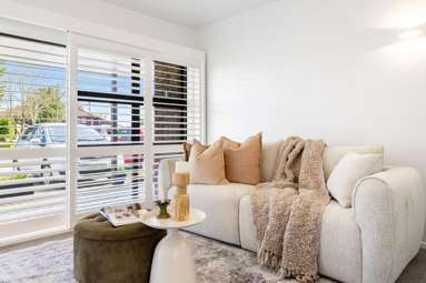 16/327 Hobsonville Road_3