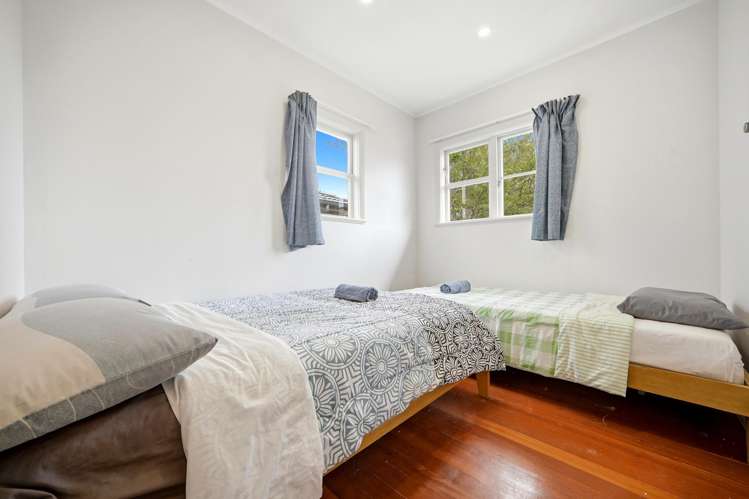 8 Renton Road Mt Albert_10