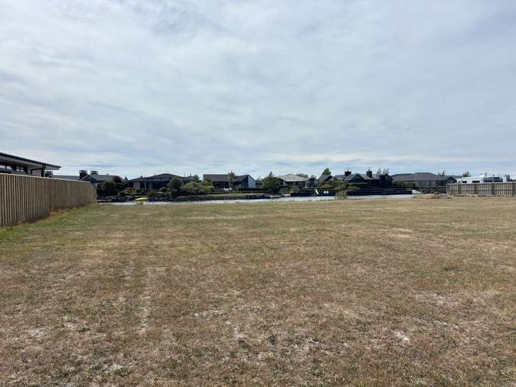 18 Bridgewater Quay Lake Hood_1