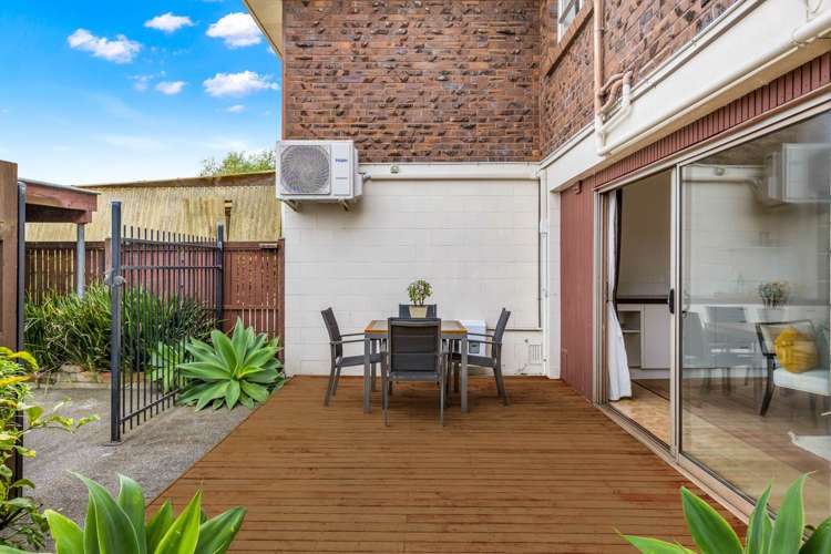 2/134 Taylors Road Mt Albert_21
