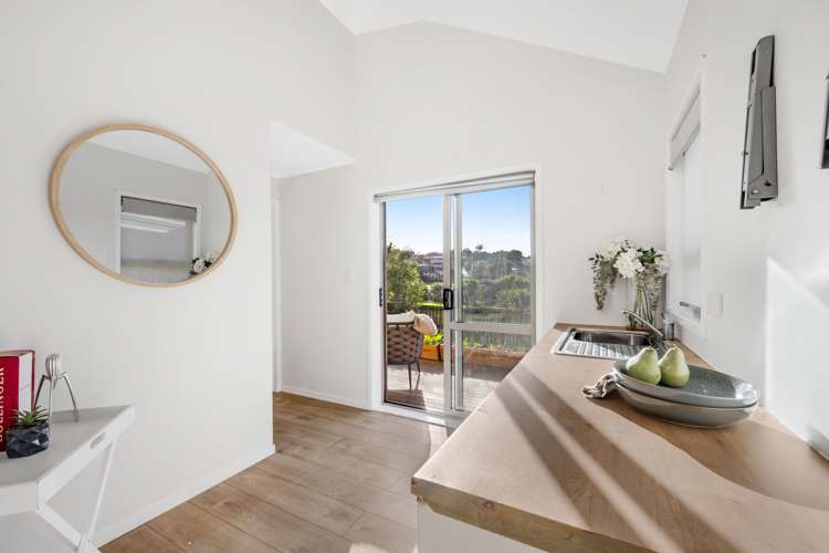 1/30 Curacao Place Half Moon Bay_16