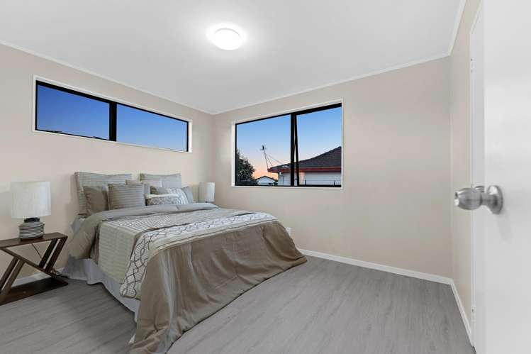 2/14 Etherton Drive Weymouth_7