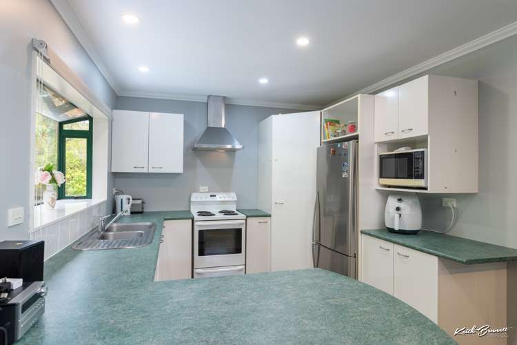 12 Hillside Drive Maoribank_5