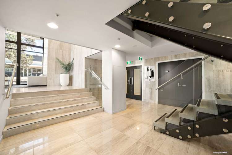 214/10 Lion Place Epsom_8