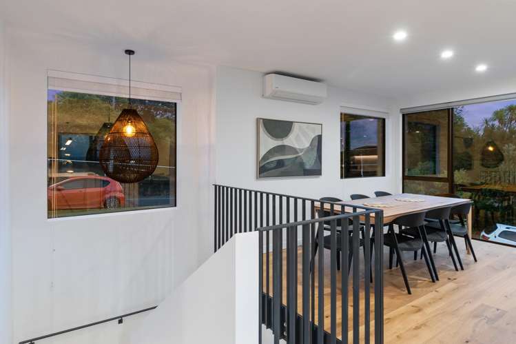 32 Seacliffe Road Hillsborough_14