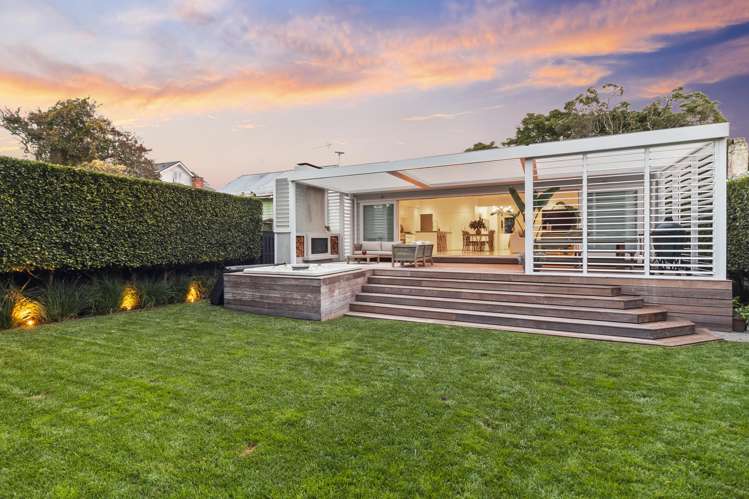 18 Pine Street Mount Eden_19