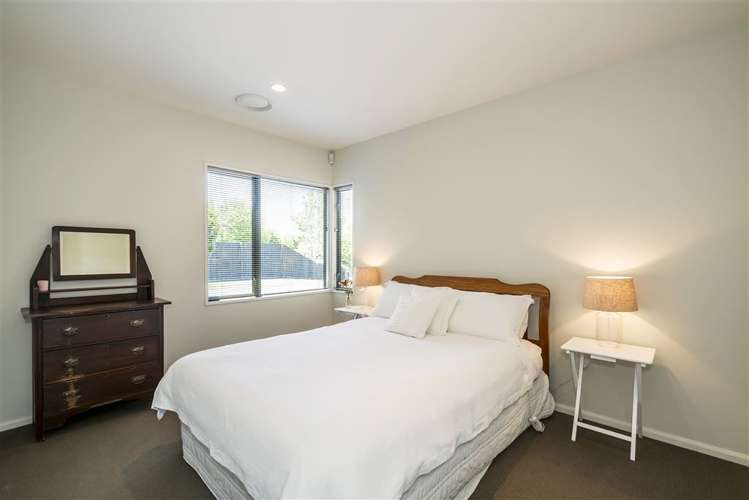 20 Providence Place Redwood_10