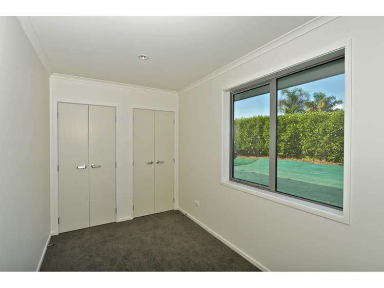 7 Pyle Road East One Tree Point_11