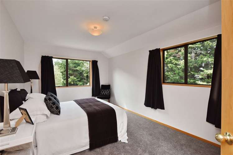 468 Marshland Road Marshland_14