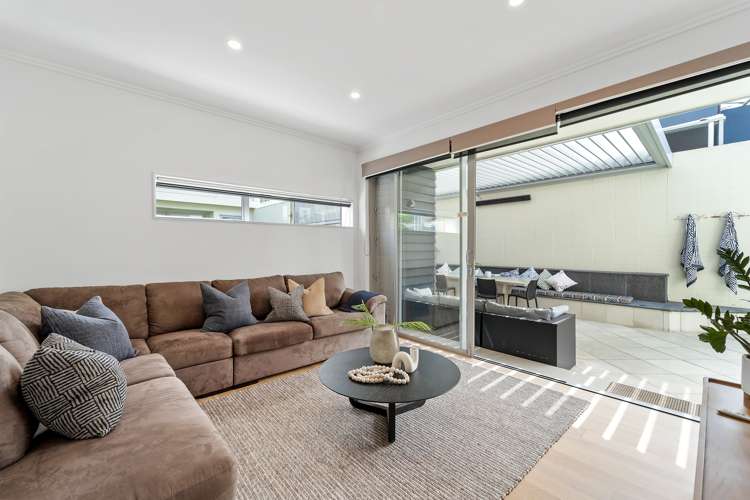 33a Churchill Road Murrays Bay_19