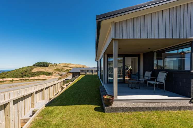 96 Cedarwood Street Woodridge_31