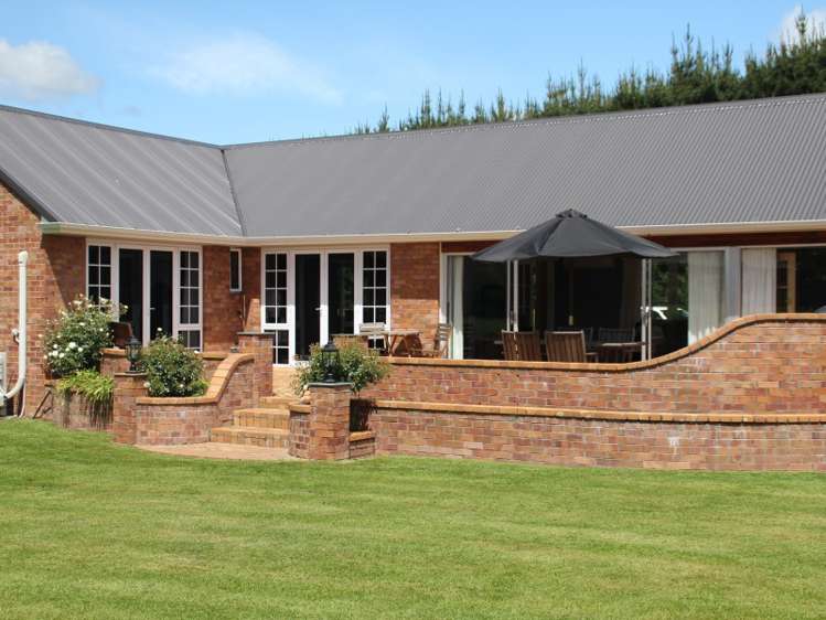 1089 Te Anau Mossburn Highway Te Anau Surrounds_24