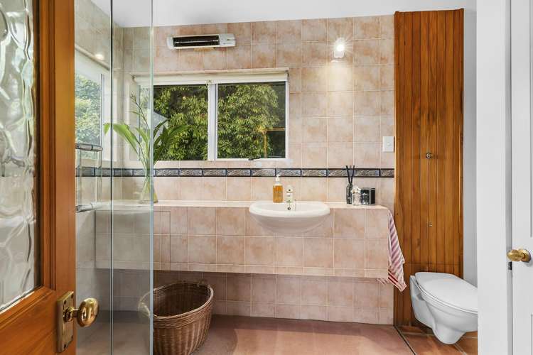 68 Chamberlain Road Karori_13