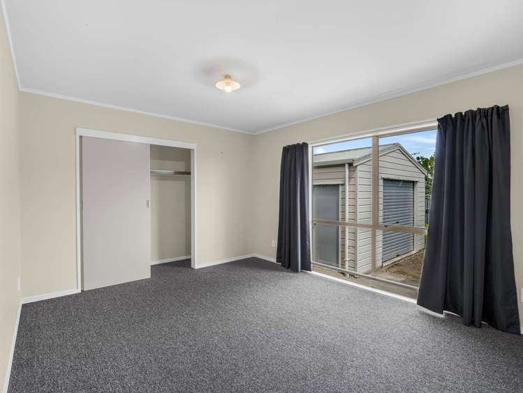 3 Kirkcaldie Grove Levin_22