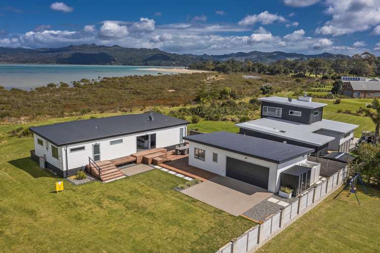 139 Kelly Jade Avenue Matarangi_21