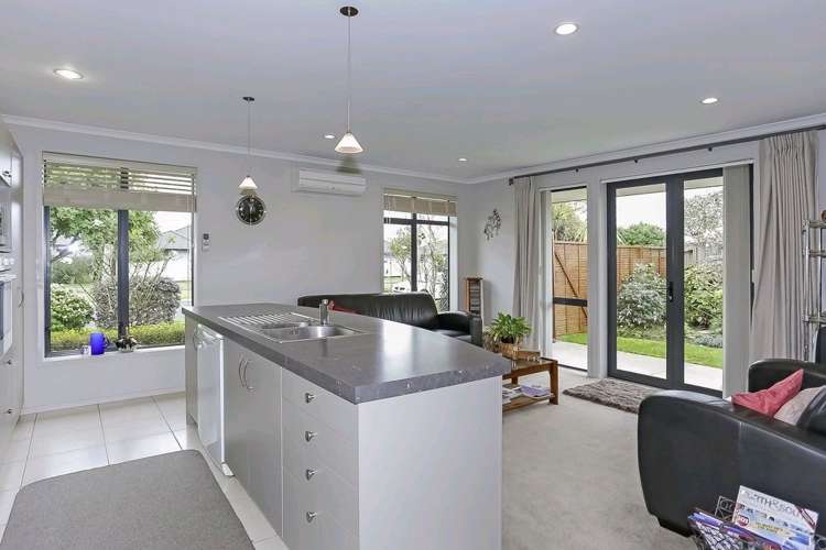 59 Condor Drive Pyes Pa_1