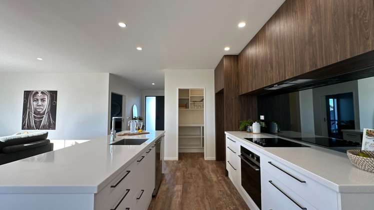 40 Strowan Avenue Elgin_6