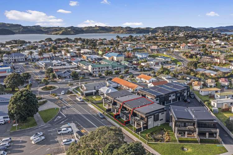 4/2 Stewart Street Raglan_11