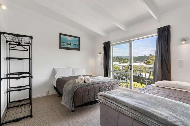 Unit 18/415 Port Road Whangamatā_6