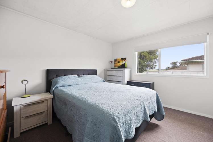 1/22 Bundena Place Clendon Park_8