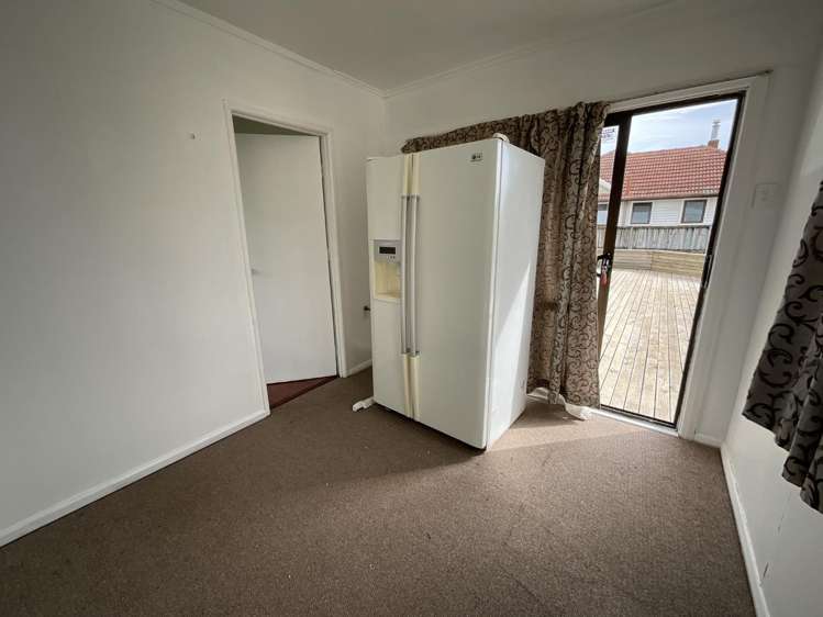 1 Hutt Road Manurewa_11