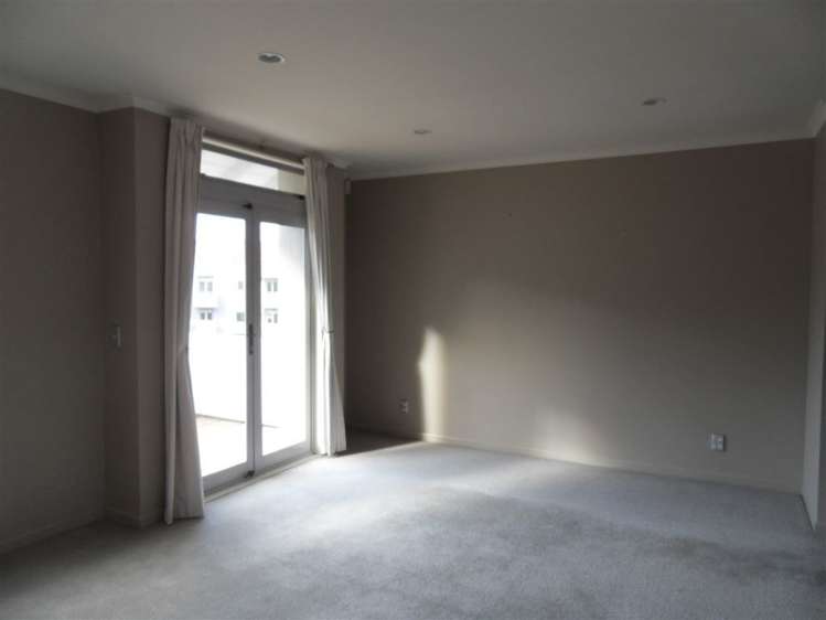 77/305 Evans Bay Parade Hataitai_7