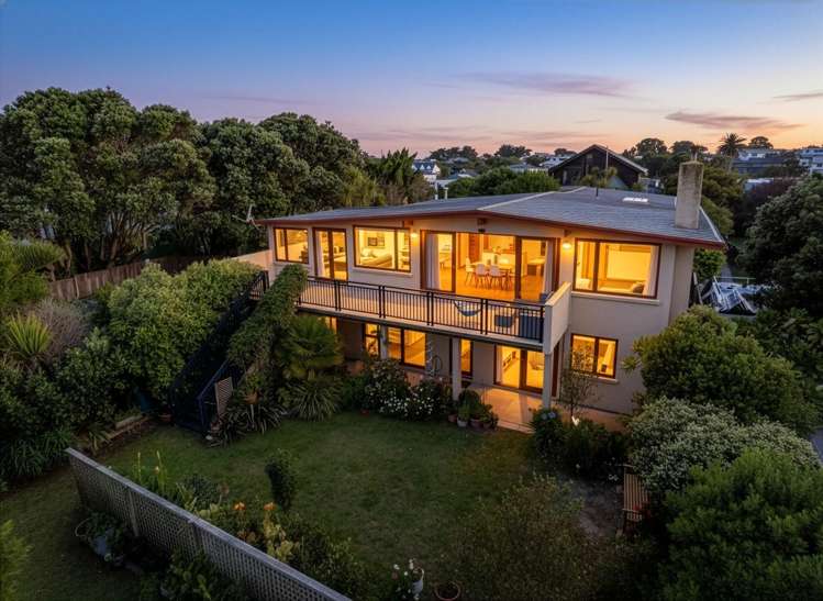 81 Manly Street Paraparaumu Beach_1