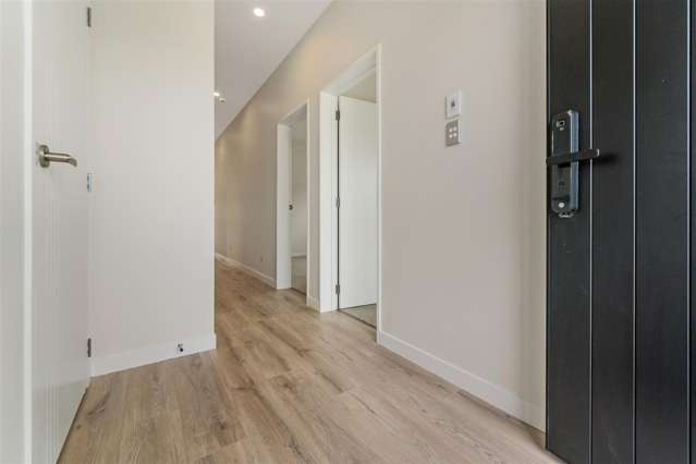 40 Whakairo Crescent Gulf Harbour_2