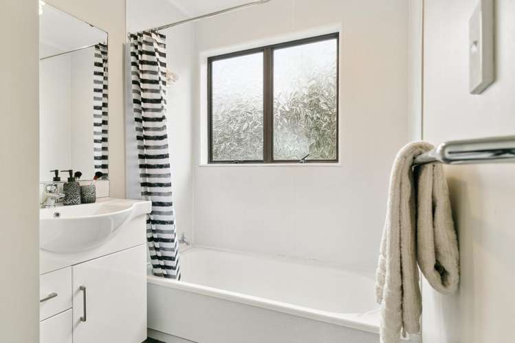 186 Buckley Road Southgate_15