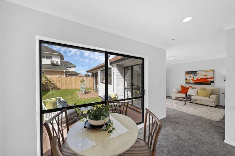 1/25 Headcorn Place Botany Downs_26