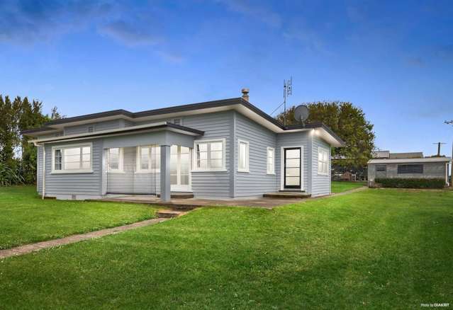 Charming Family Home in Awhitu