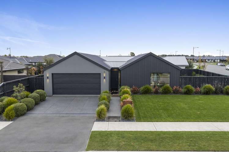 13 Halpin Drive Lincoln_23