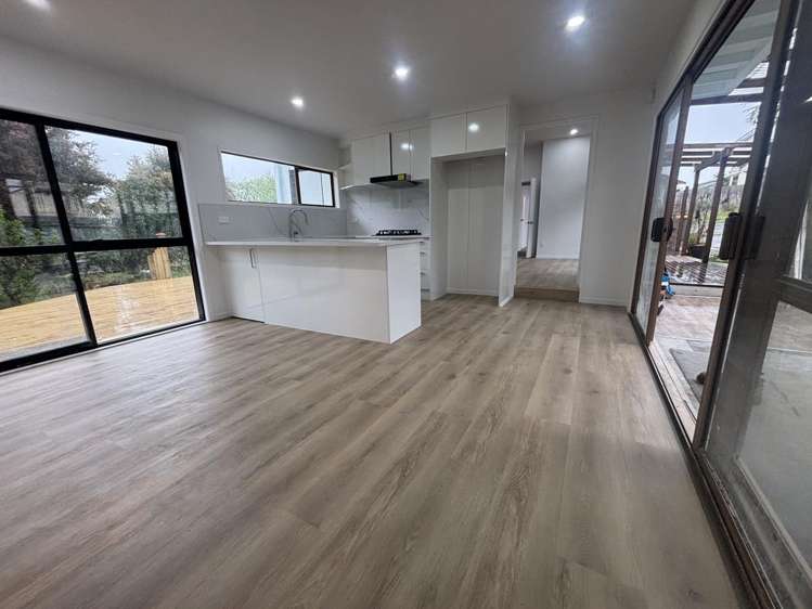 74 Priestley Drive Bucklands Beach_4
