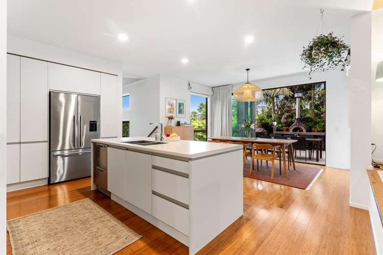 9 Andre Rise Stanmore Bay_13