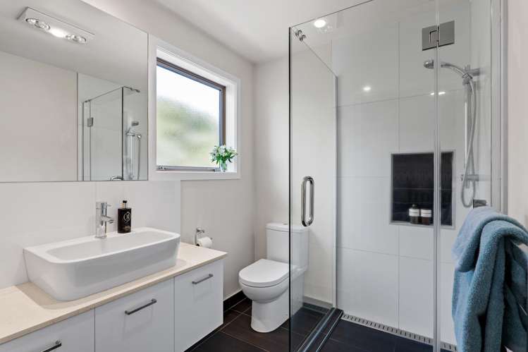 40 Pitcairn Crescent Bryndwr_12