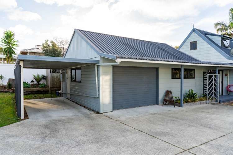 6 Shearwater Street One Tree Point_1