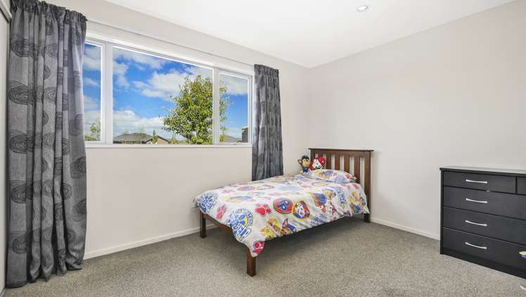 15 Farnborough Way Rolleston_5