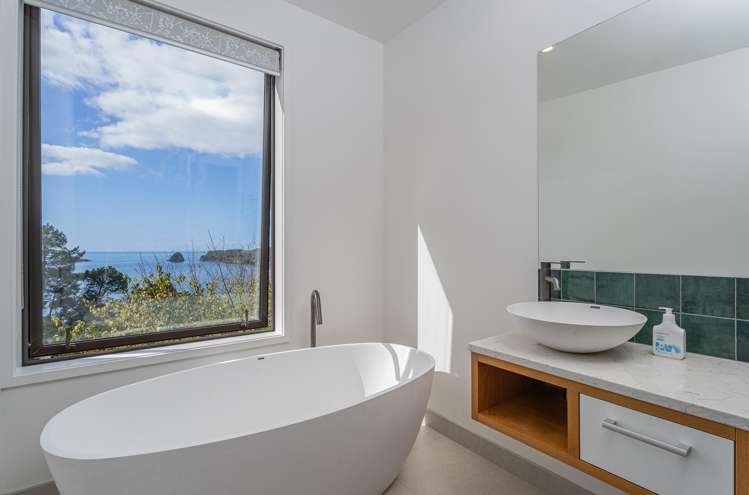 92 Grange Road Hahei_23